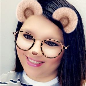 Meet your Posher, Brandi